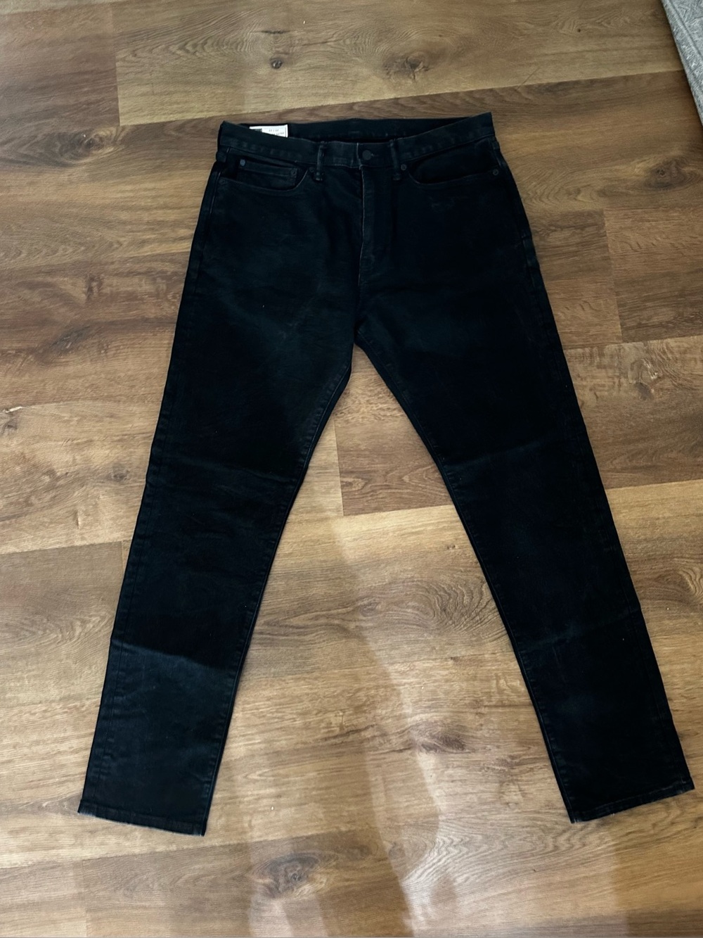 GAP Men's Athletic Taper Black Denim Jeans 34 x 34